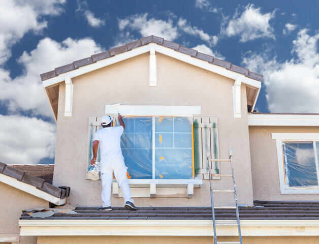 5 Reasons to Hire a Pro When Painting a House